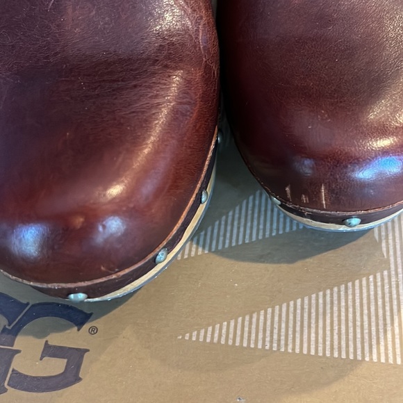 EUC UGG SHEARLING BOOTIES - Picture 4 of 6